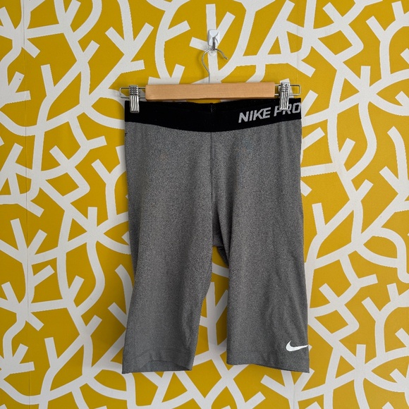 Nike Pro Dri-Fit 4-Way Stretch Grey Black Bike Long 10" Shorts - Small/Medium - Picture 1 of 3